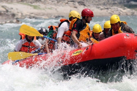 Aventura de rafting no rio Seti: Emoção de meio dia saindo de Pokhara