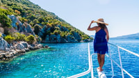 Bodrum, visite en bateau de l'île Orak avec arrêts de natation et déjeuner - Hizvo