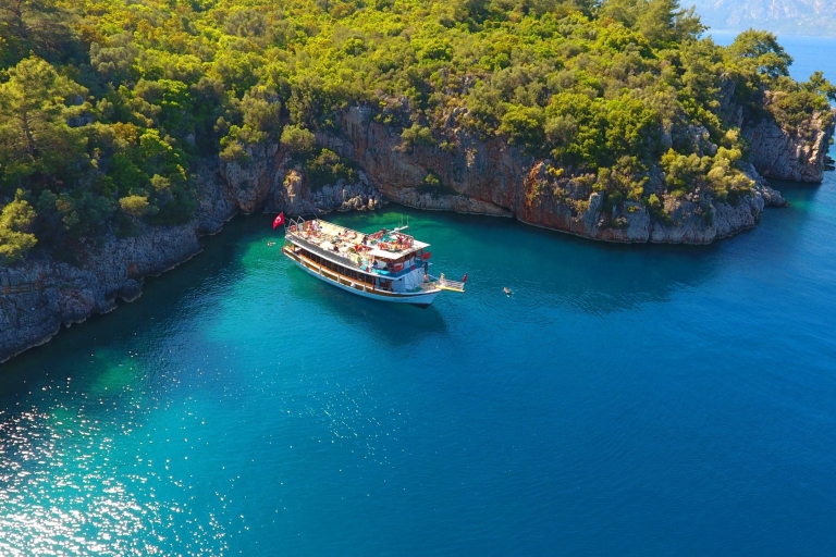 Bodrum: Excursión en barco a la isla de Orak con almuerzo y recogida en el hotelExcursión en barco a la isla de Bodrum Orak - Encuentro en la punta