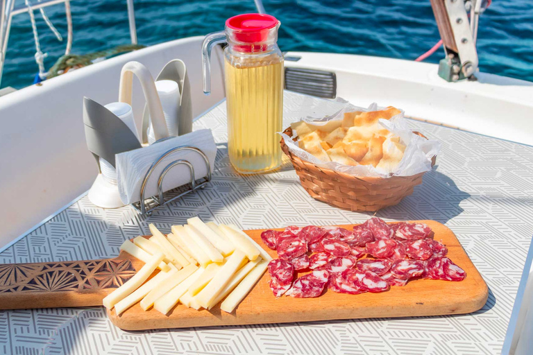 From Stintino: Asinara Sailboat Tour with Lunch Sailboat Tour and Lunch with 11 Seats