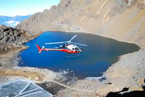 Da Kathmandu: Tour in elicottero a Langtang- Gosaikunda