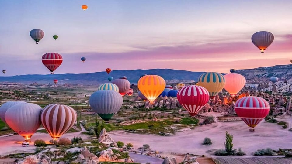 Cappadocia: Sunrise Balloon Watching Tour with Snacks