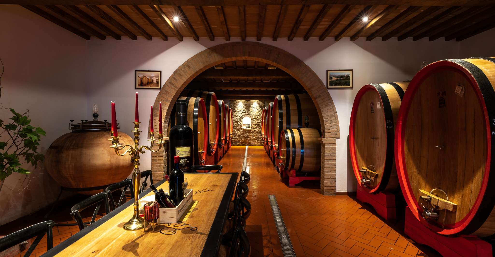 Montalcino, Private Cellar Tour, Wine Tasting & Appetizers - Housity