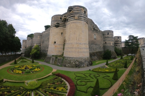 Immerse yourself in the 15th century in Angers
