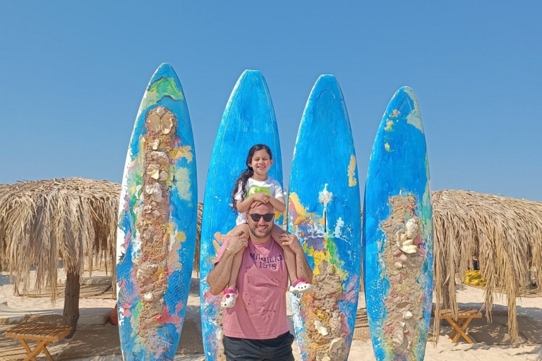 Hurghada: Paradise island snorkeling trip