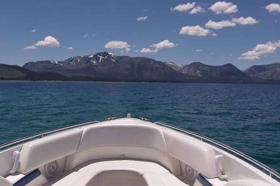Lake Tahoe Private Scenic Boat Tours. Foto: GetYourGuide