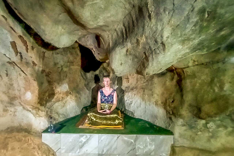 From Khao Lak: Private 3 Temples tour English: Private small group 1-10 persons