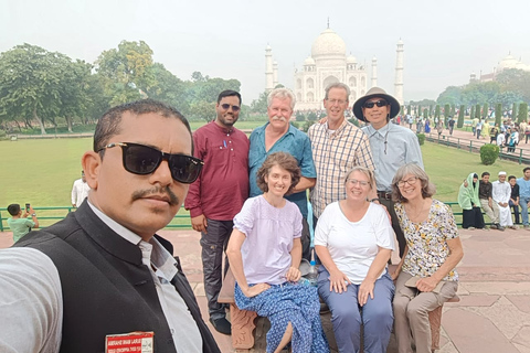 Från Delhi: Hoppa över kön Taj Mahal och Agra Fort dagsutflyktRundresa med bil, chaufför, lunch, guide och entréer till monument