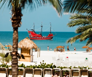 From Orlando: Day Trip to Clearwater Beach with Options