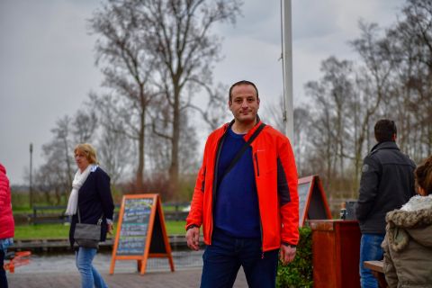 Amsterdam: Giethoorn and Zaanse Schans Windmills Day Tour