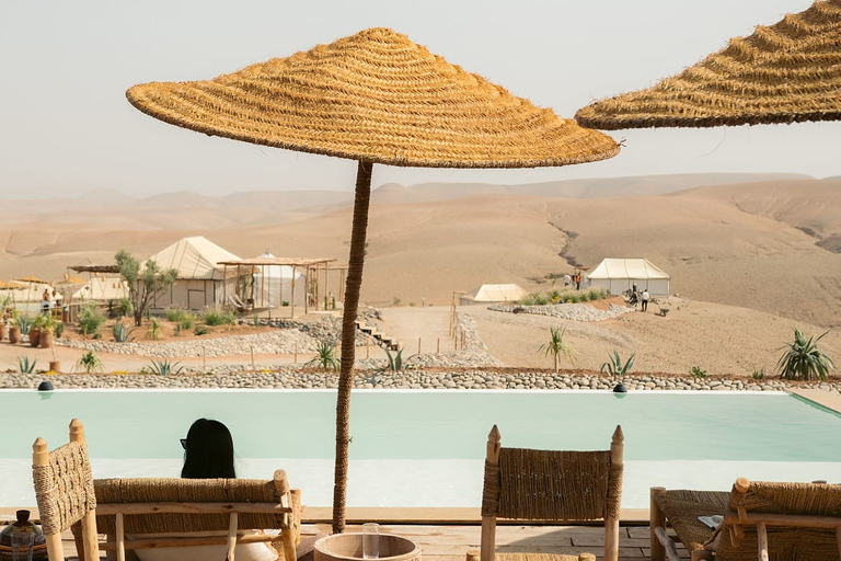 Marrakech : Déjeuner magique dans le désert d'Agafay avec piscine