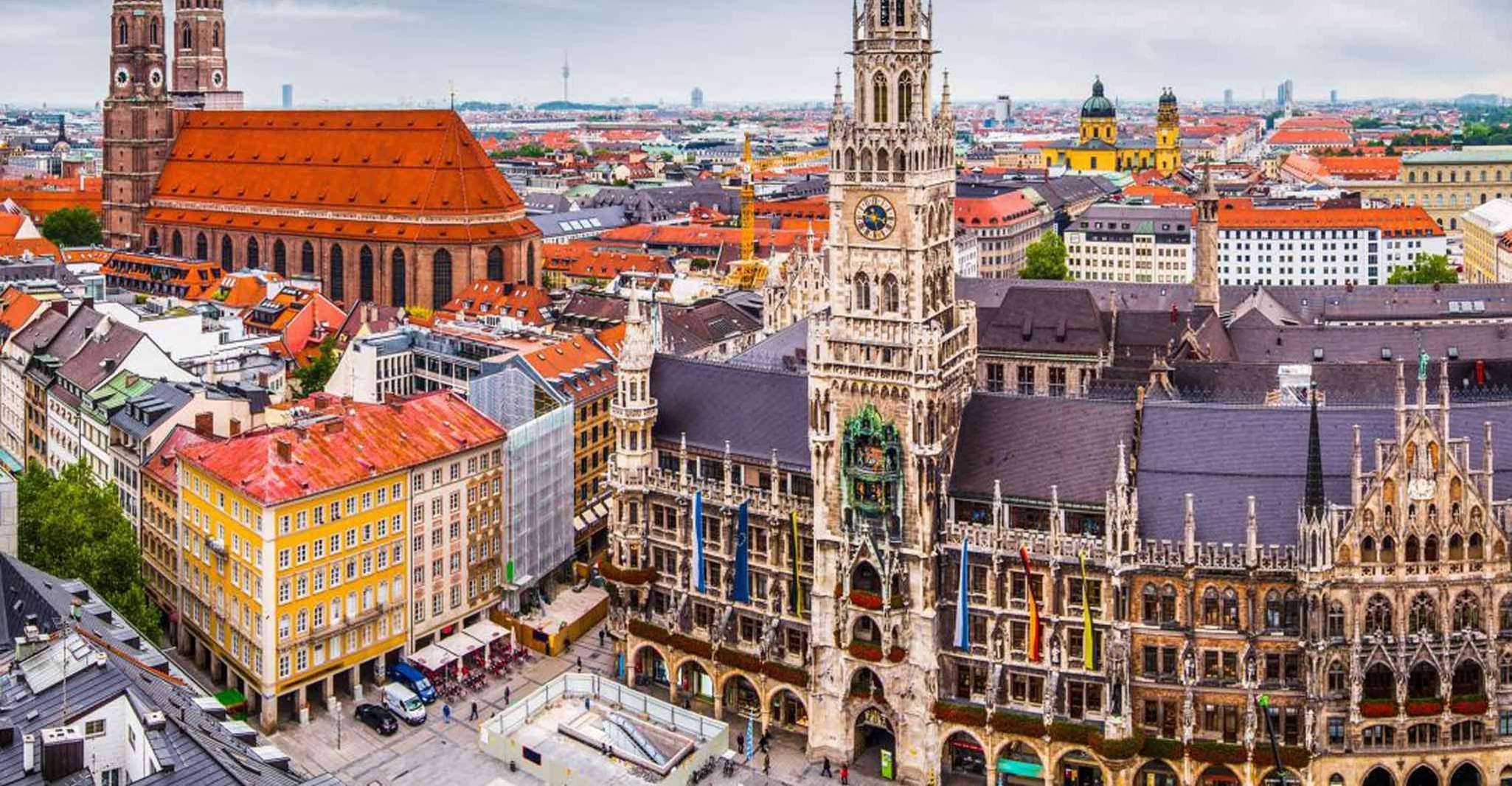 Private transfer from Vienna to Munich - Housity