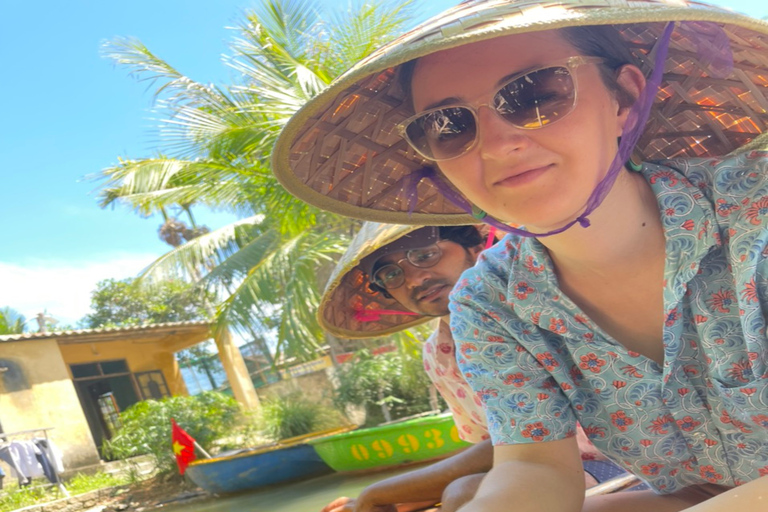 Ba Tran Basket Boat Riding &amp; Vietnamese Meals