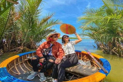 Passeio de barco em Ba Tran Basket e refeições vietnamitas