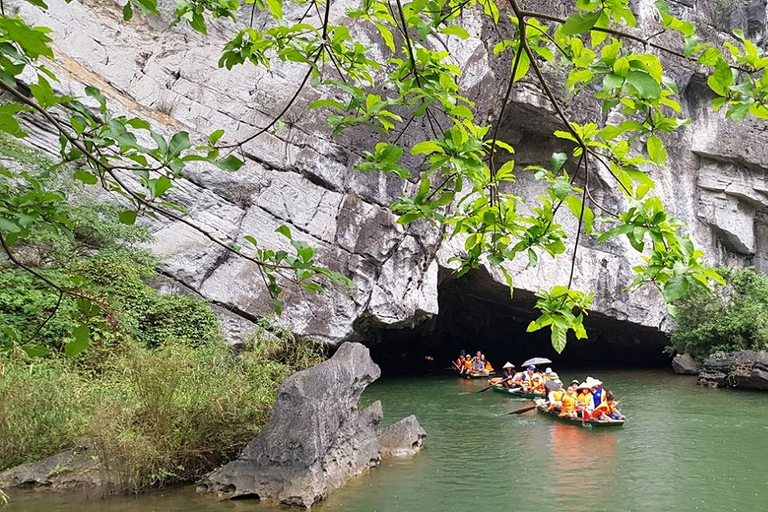 1 dag vanuit Hanoi - Hoa Lu - Trang An - Mua-grot - Lunch