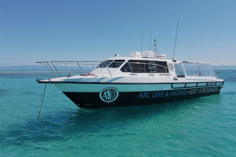 Port Douglas: ABC Snorkelcharters Outer Reef Slechts 12 gastenAbc Snorkelcharters Port Douglas Snorkelen max. 12 gasten