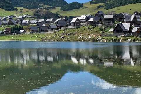 Prokoško: Eine Tagestour zum vergessenen Dorf von Sarajevo aus