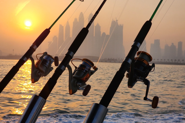 Dubai: Tiefseefischen 4 Stunden Abenteuer
