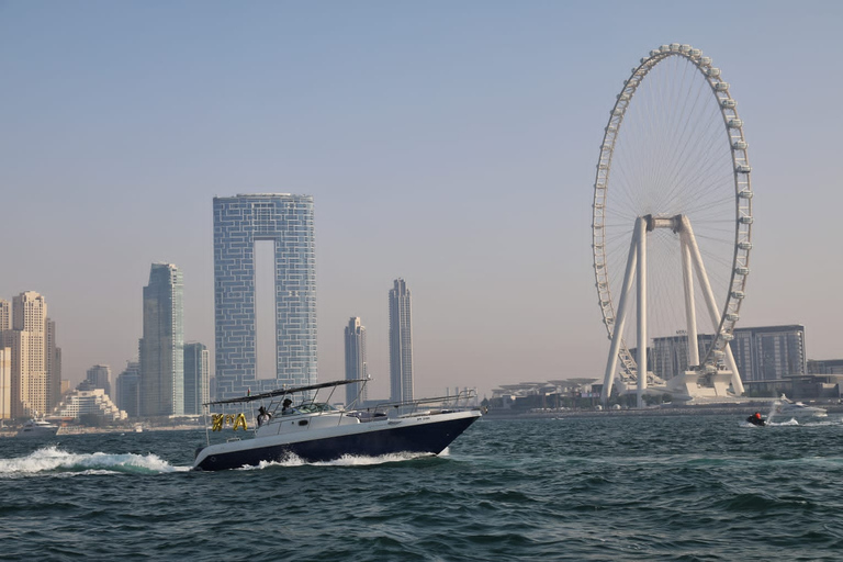 Dubai: Gita di pesca privata (mare profondo) di 4 ore e barbecueDubai: battuta di pesca privata (alture profonde) 4 ore e barbecue