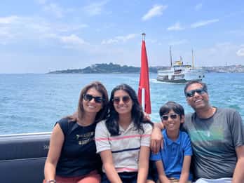Estambul: Crucero por el Bósforo con escala en el lado asiático
