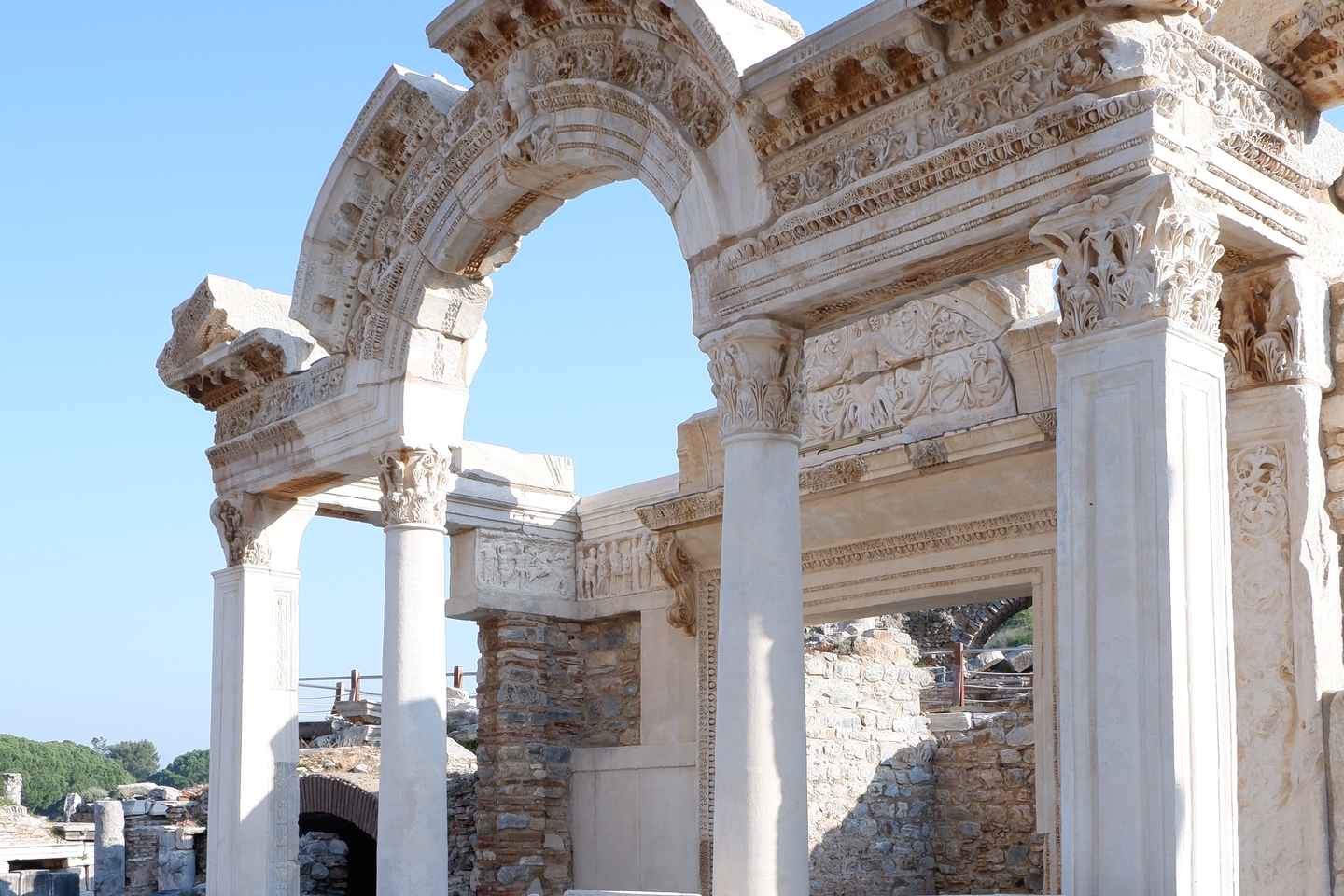 库萨达斯港出发：以弗所精华游