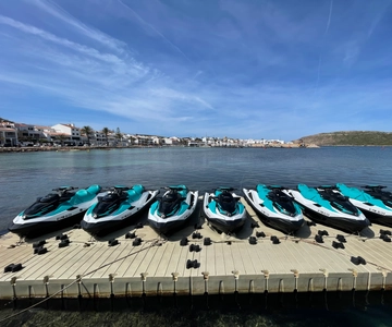 Minorca: tour di un'ora della costa settentrionale in moto d'acqua