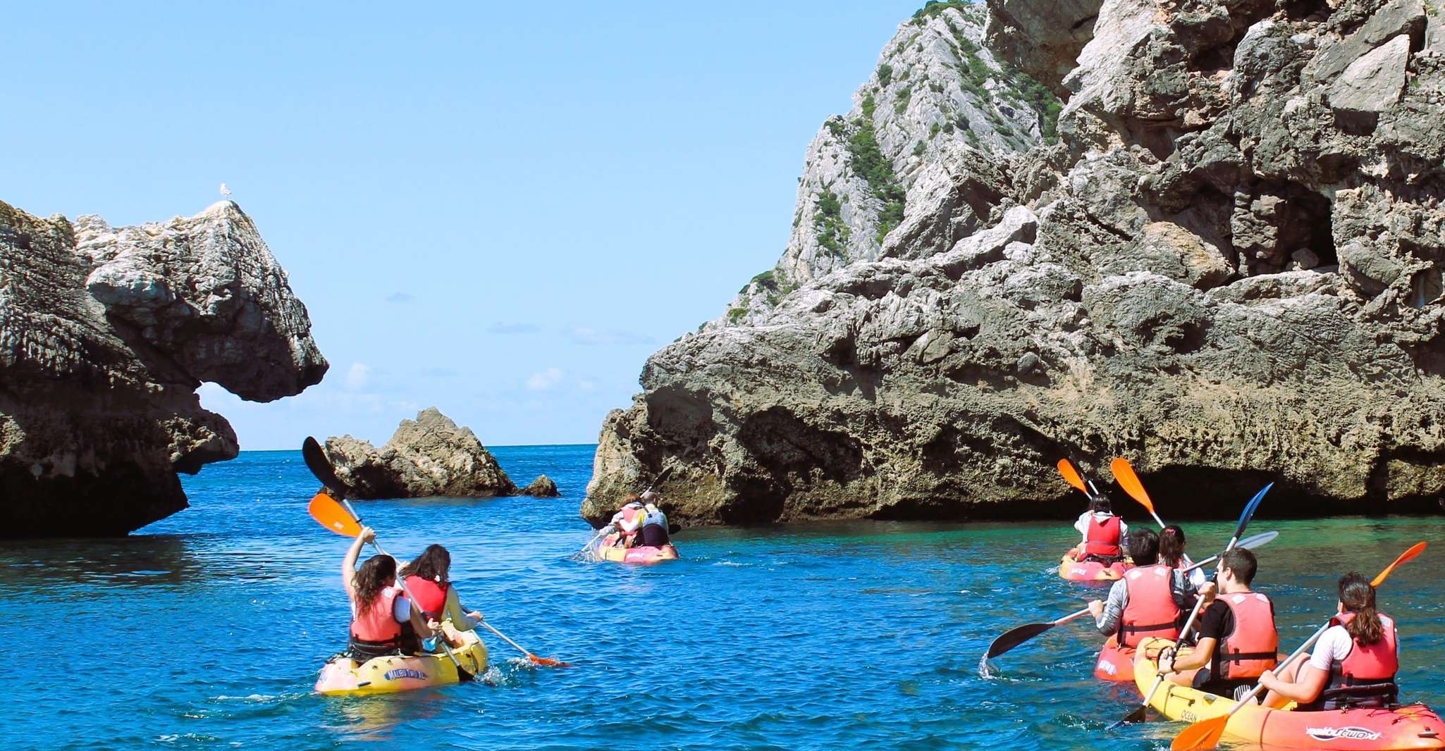 Sesimbra, Ribeiro Cavalo Beach, Caves, and Arrábida by Kayak - Housity