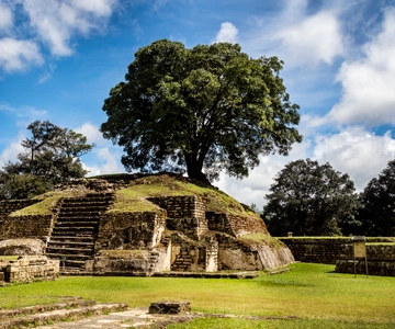 Iximche and Antigua Day Tour