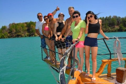 Côté : Bus Cabrio et excursion en bateau au lac vert