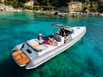 Rodi: Barca privata di lusso in gommone per l'isola di Symi o Lindos