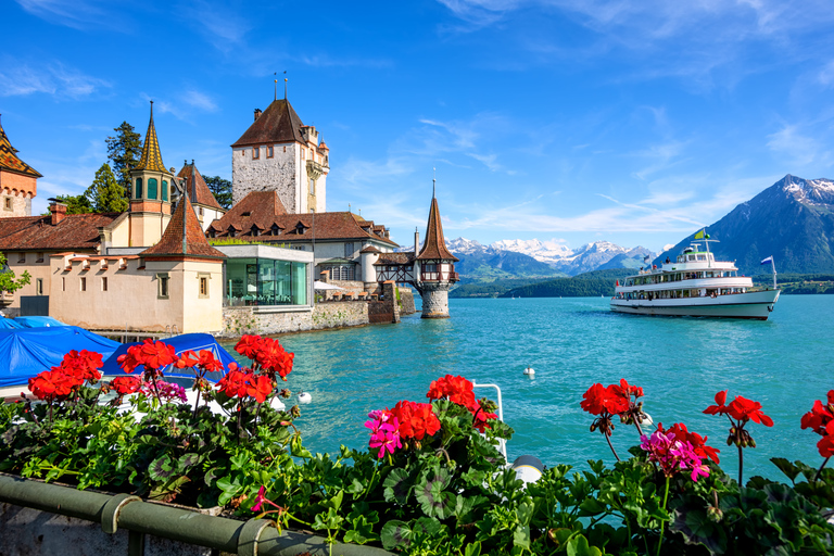 Pase de un día al Lago de Thun y al Lago de Brienz para un crucero en barco por el lagoPase de un día 1ª clase de viaje