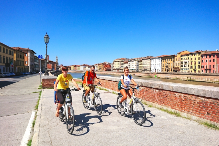 De Pise à Lucques par la piste cyclable PucciniPise : Visite autoguidée de Lucques à vélo