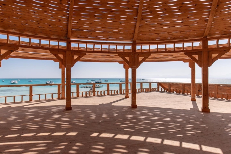 Hurghada : L'île d'Orange et le coucher de soleil en quad avec déjeunerExcursion en bateau sur l'île d'Orange et coucher de soleil en quad le long de la mer