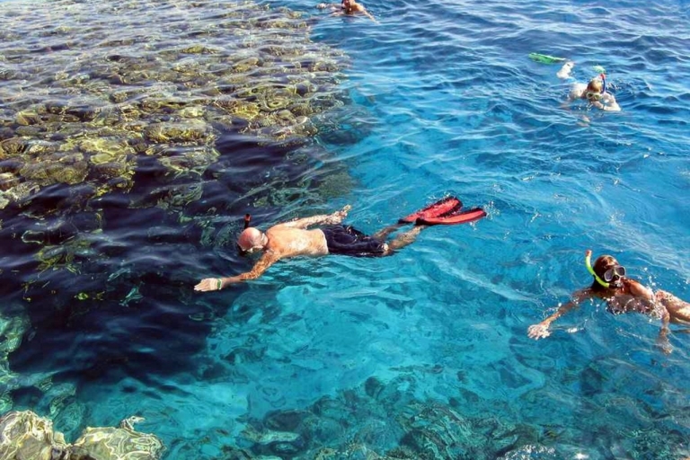 Hurghada: Excursión de snorkel y paravelismo con almuerzo y bebidas