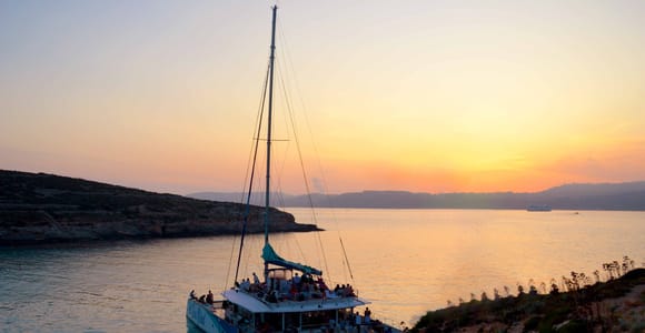 Malta: Blue Lagoon Evening Catamaran Cruise