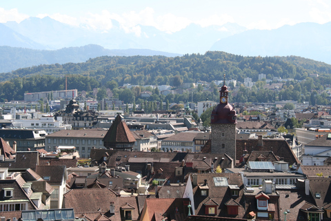 Lucerna: Prywatna piesza wycieczka z lokalnym przewodnikiemLucerna: Prywatna wycieczka piesza z lokalnym przewodnikiem