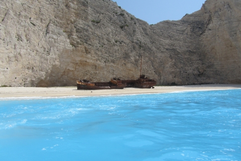 Zante: Naufragio del Navagio y Cuevas Azules Tour en autobús y barco
