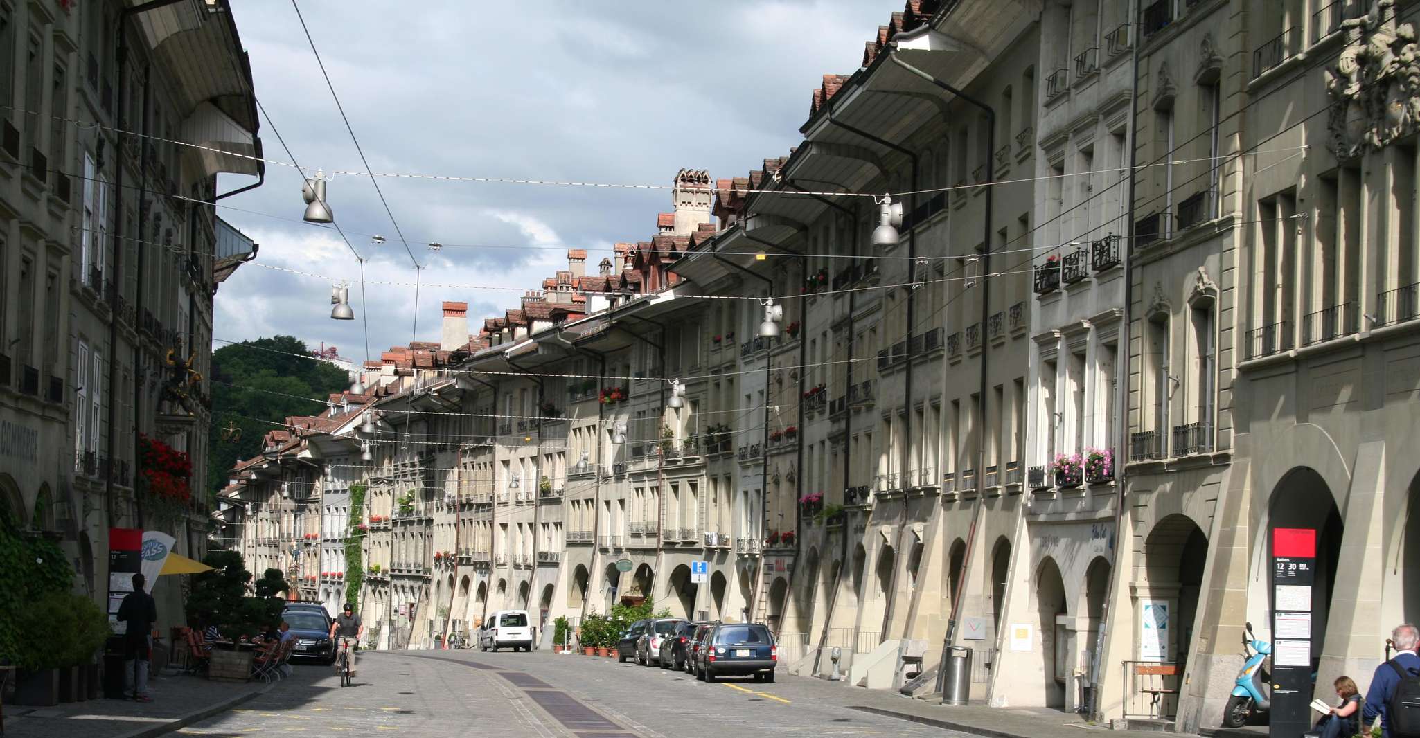 Tour privado a pé com um guia local - Hizvo