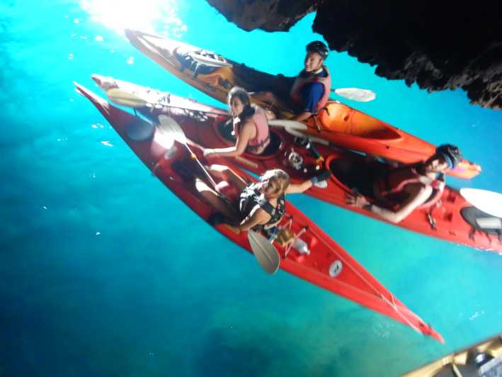 Da Vulcano: avventure in kayak e coasteering