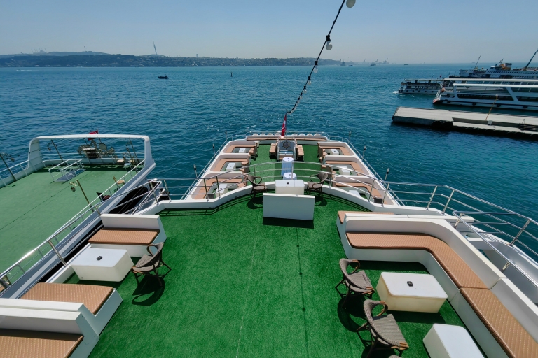 Istanbul: Daytime or Sunset Sightseeing Cruise & Audio Guide Bosphorus Sightseeing Cruise Daytime or Sunset /Soft Drinks