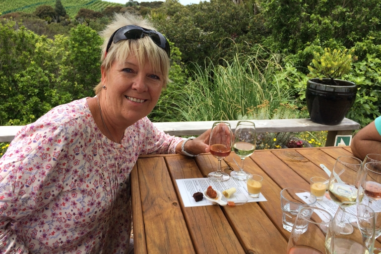 Z Auckland: Waiheke Island Best Cellar Wine TourWycieczka po najlepszych winiarniach na wyspę Waiheke