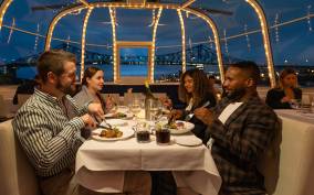 Montreal: Le Bateau-Mouche À La Carte Menu Dinner Cruise