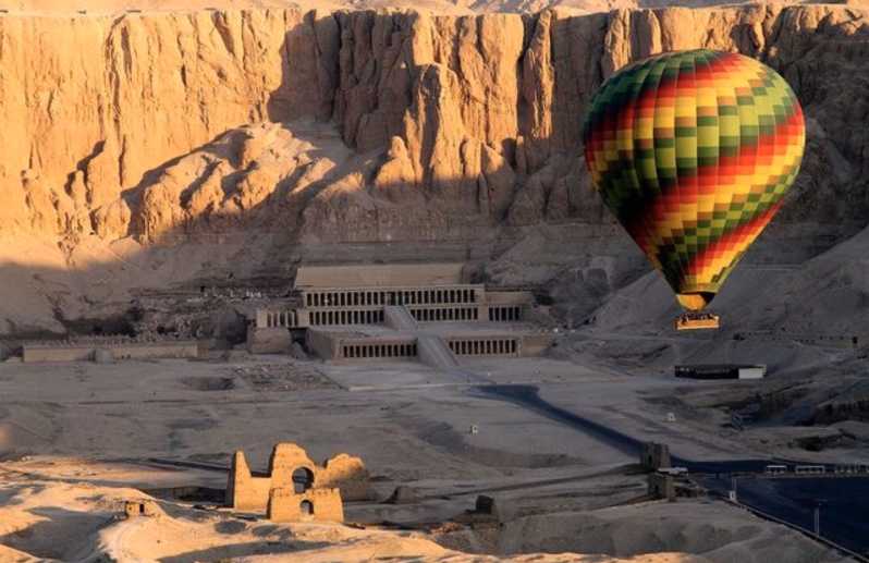 Luksor: lot balonem na ogrzane powietrze z całodniową wycieczką krajoznawczą