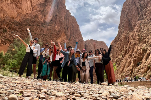 Au départ de Marrakech : Circuit de 3 jours dans le désert à AgadirTente de camping de luxe