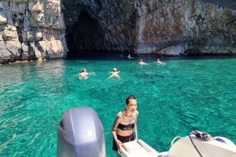 Excursion en bateau rapide dans la baie de Kotor et les grottes bleues avec boissons gratuites