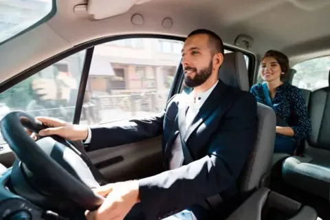 From Dubai Int. Airport 1-Way Private Transfers to Abu Dhabi