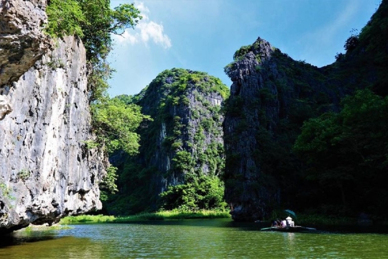 Full Day Trang An, Bai Dinh, Mua Cave, Bus, Lunch & Guide