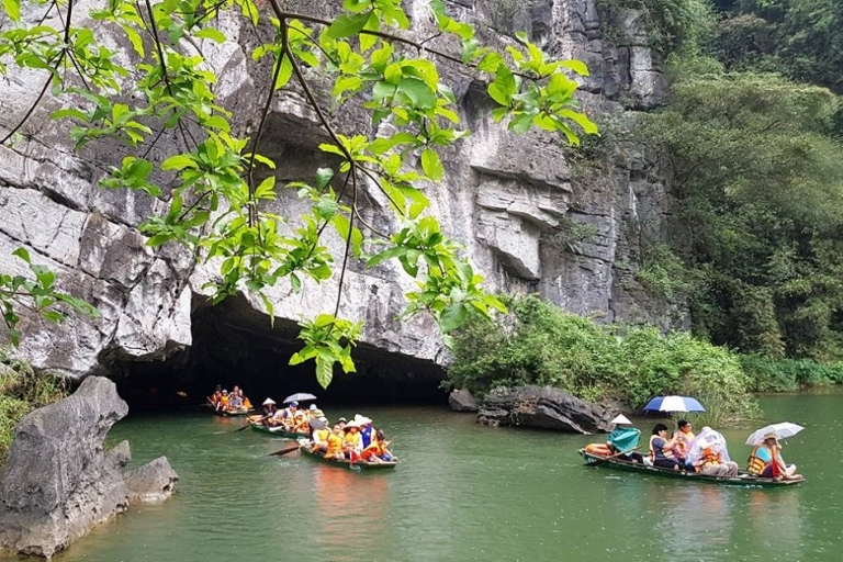 Ganztägig Hoa Lu, Trang An, Mua Höhle, Bus, Mittagessen & Reiseführer