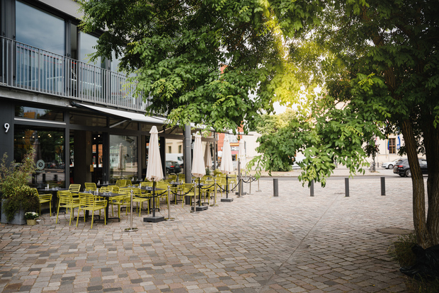 Berlin: Champagne Fine Dining Breakfast in Kreuzberg