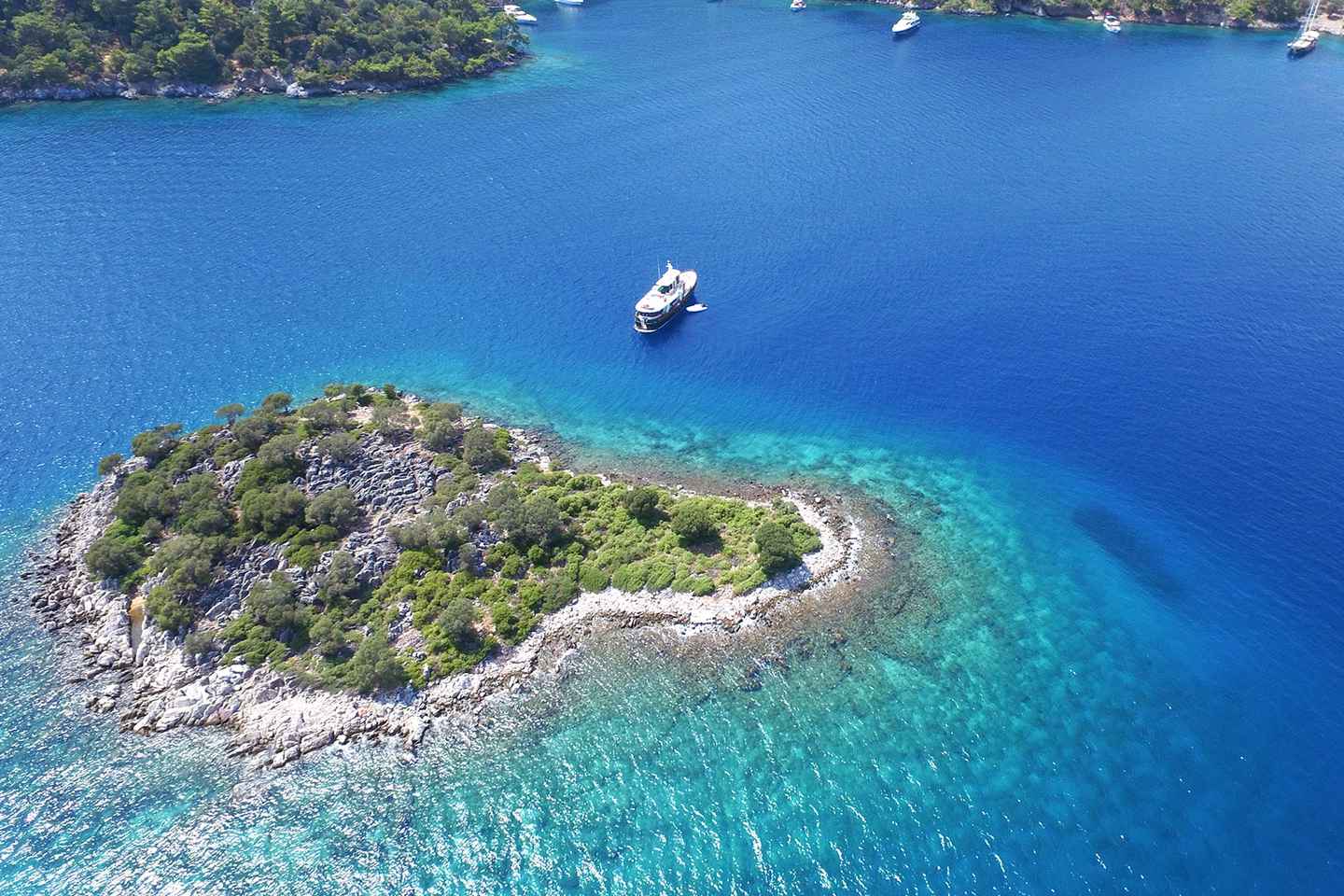 Sarigerme: 12 Islands Boat Trip with Lunch and Transfer